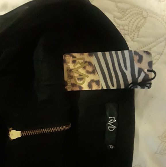 Dress - Picture 4 of 5